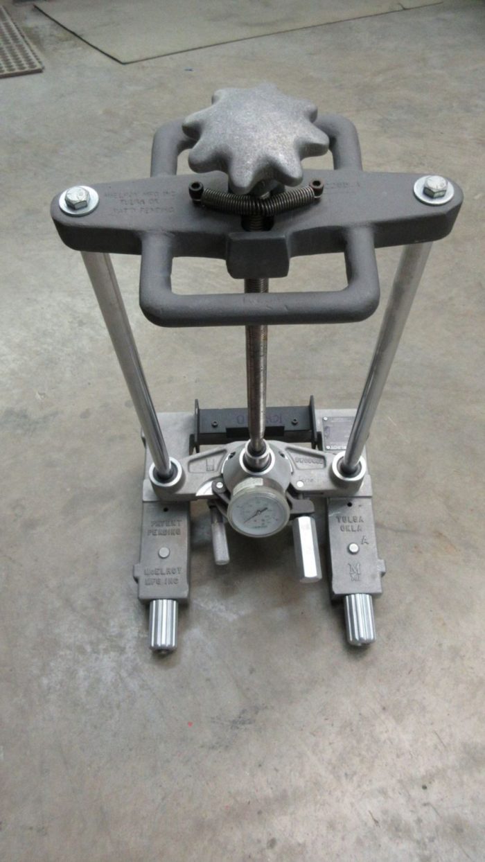 McElroy Chain Clamp Sidewinder Machine