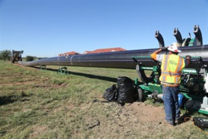 An emergency HDPE water reuse pipeline in Wichita Falls, Texas